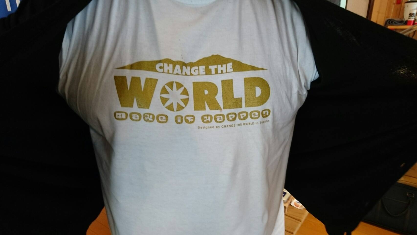 GOLDENオリジナルTシャツ